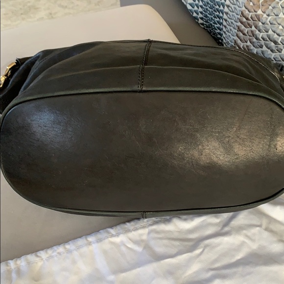 Authentic GIVENCHY Nightingale bag - Picture 3 of 11